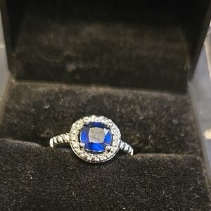 Elegant Silver and Blue Gemstone Ring